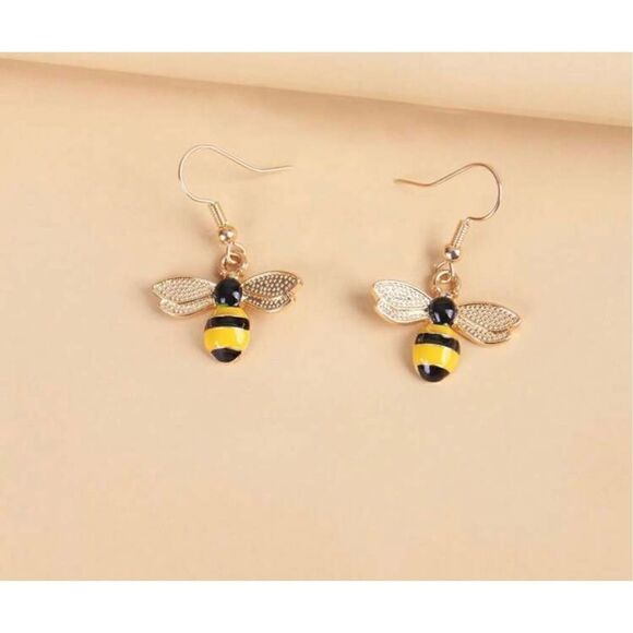 Bubble Bee Design Earrings - Picture 3 of 3